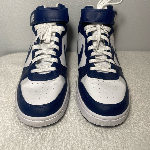 Nike Blazers- navy and white size 6Y - Picture 2 of 8